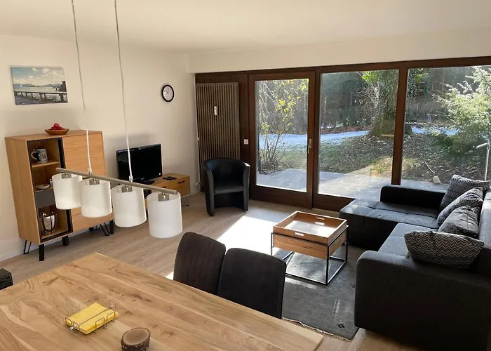 Grosszuegiges Domizil, 90qm, Mit Terrasse, Garten, Infrarotkabine Und Garage