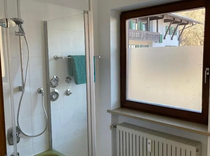 Grosszuegiges Domizil, 90qm, Mit Terrasse, Garten, Infrarotkabine Und Garage